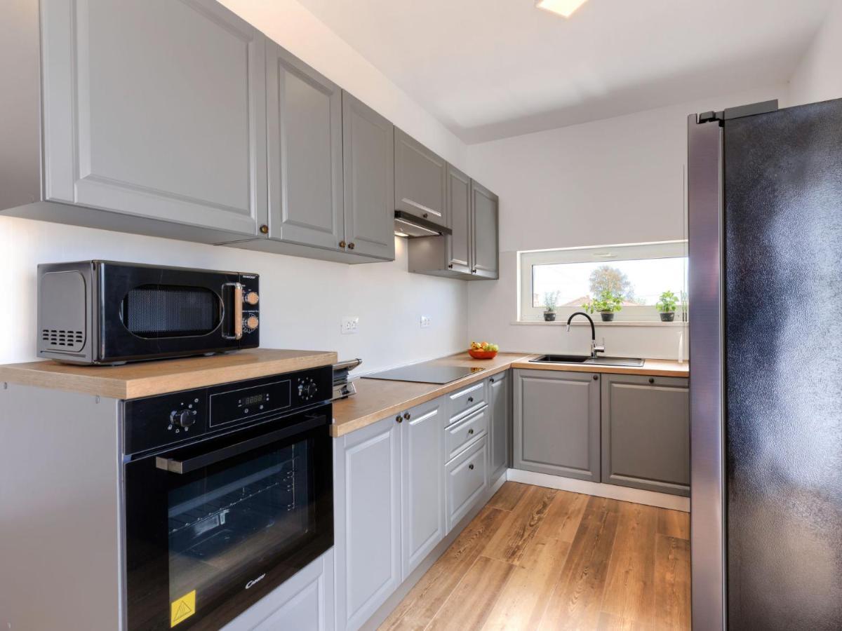 Holiday Home Villa Dora By Interhome Pula Bagian luar foto