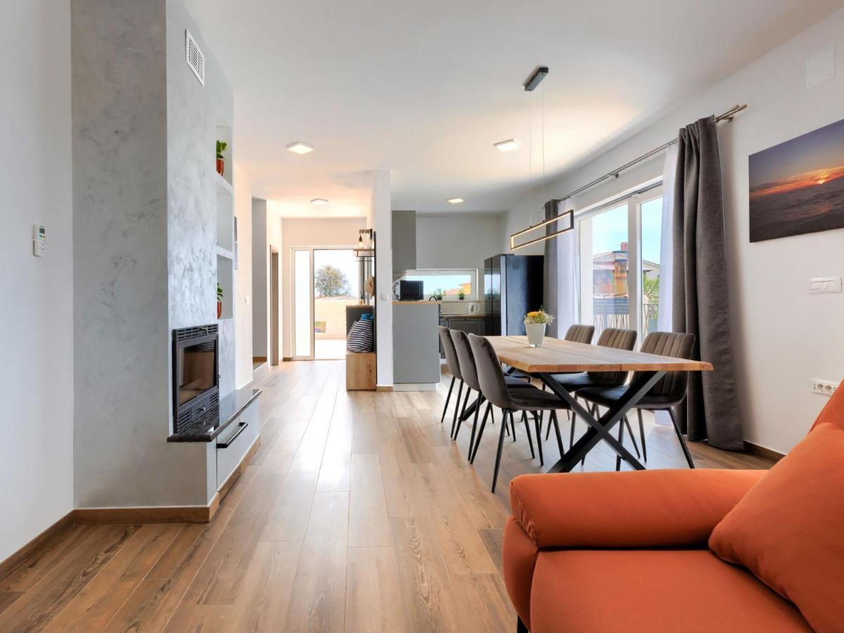 Holiday Home Villa Dora By Interhome Pula Bagian luar foto