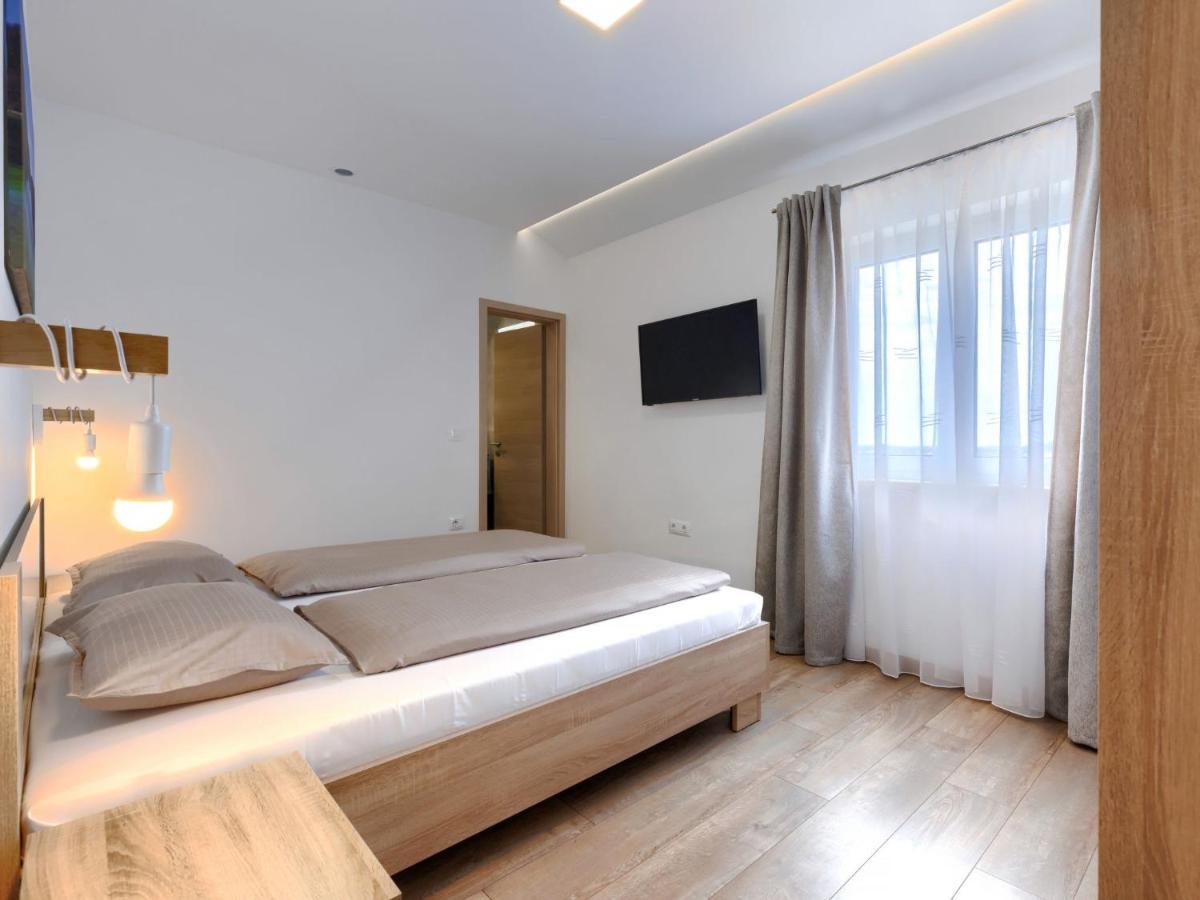 Holiday Home Villa Dora By Interhome Pula Bagian luar foto